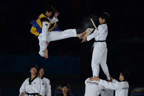 高清 2014年仁川亚运会闭幕式 跆拳道表演
